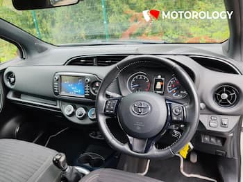 Used Toyota Yaris 2018 for sale - 79637763: Photo