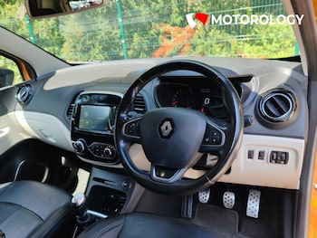 Used Renault Captur 2019 for sale - 79253718: Photo