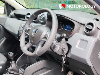 Used Dacia Duster 2020 for sale - 76979791: Photo