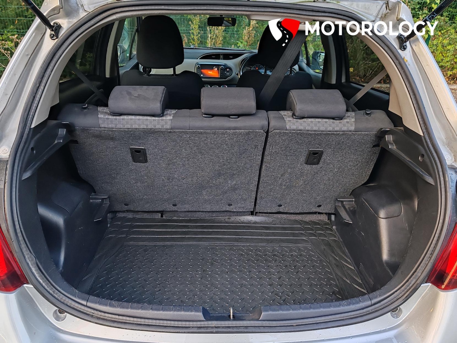 Used Toyota Yaris 2016 for sale - 76330081: Photo 17