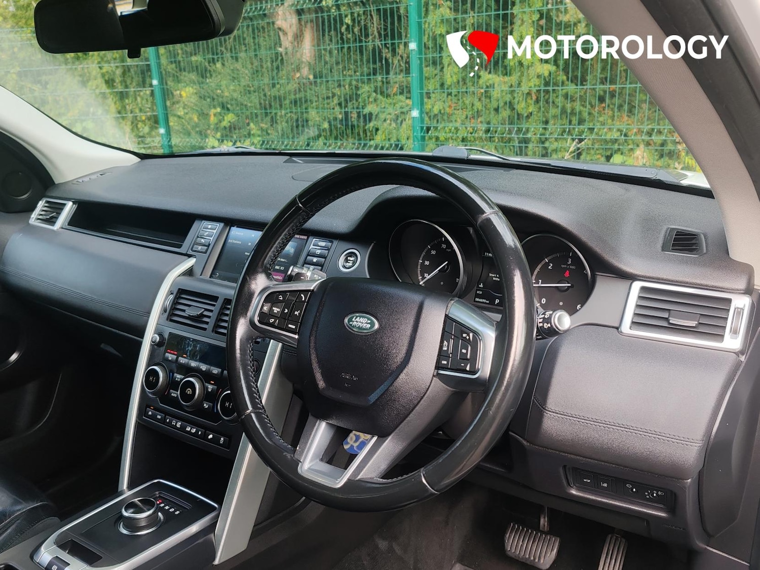 Used Land Rover Discovery Sport 2016 for sale - 76330085: Photo 3