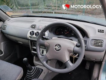 Used Nissan Micra 2002 for sale - 77476650: Photo