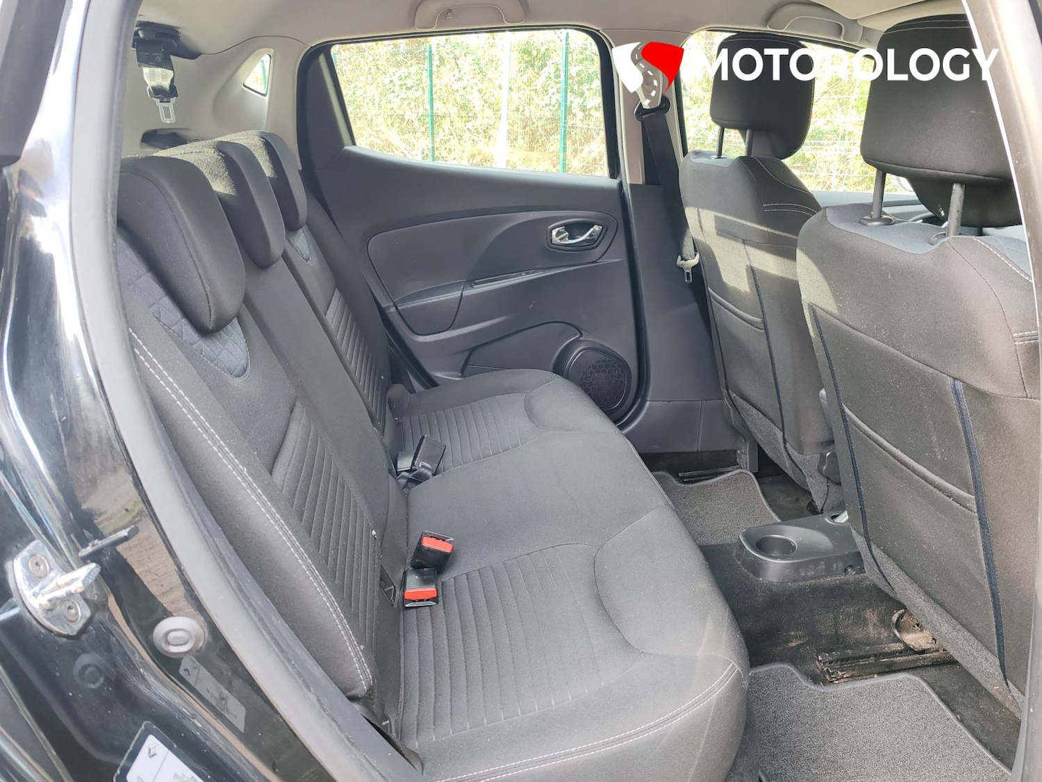 Used Renault Clio 2014 for sale - 76796738: Photo 18