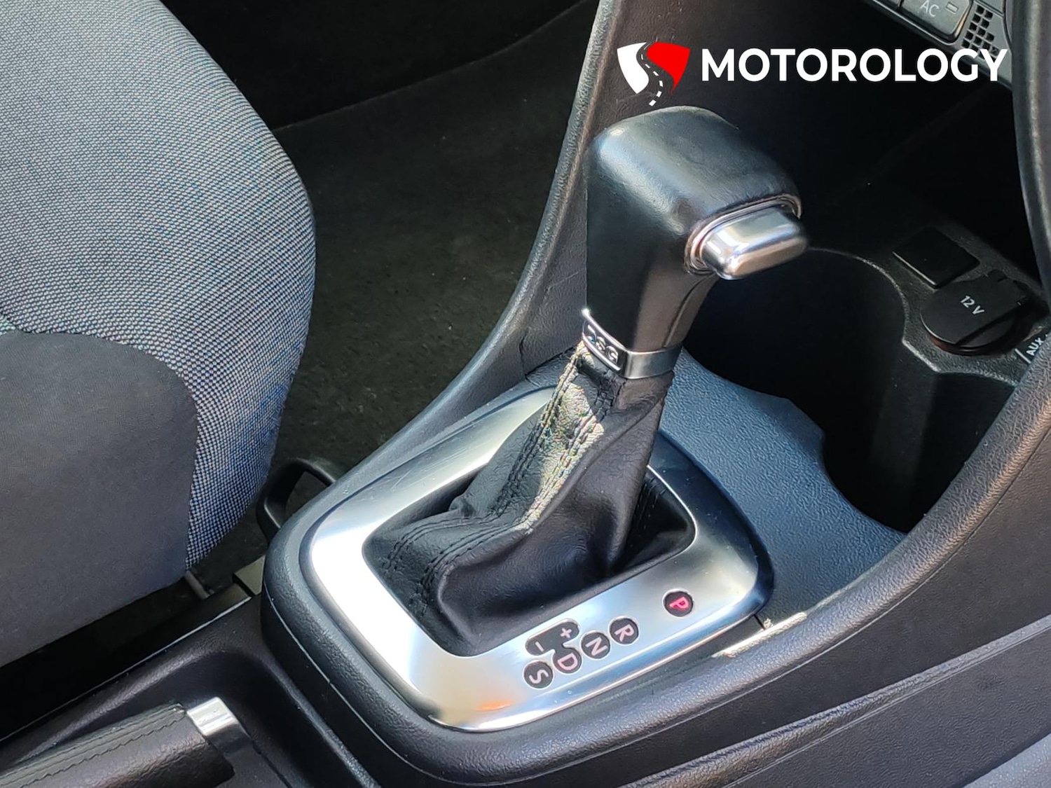 Used Volkswagen Polo 2010 for sale - 77890175: Photo 31