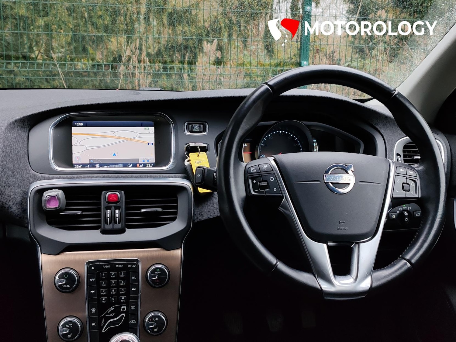 Used Volvo V40 2014 for sale - 77797870: Photo 12