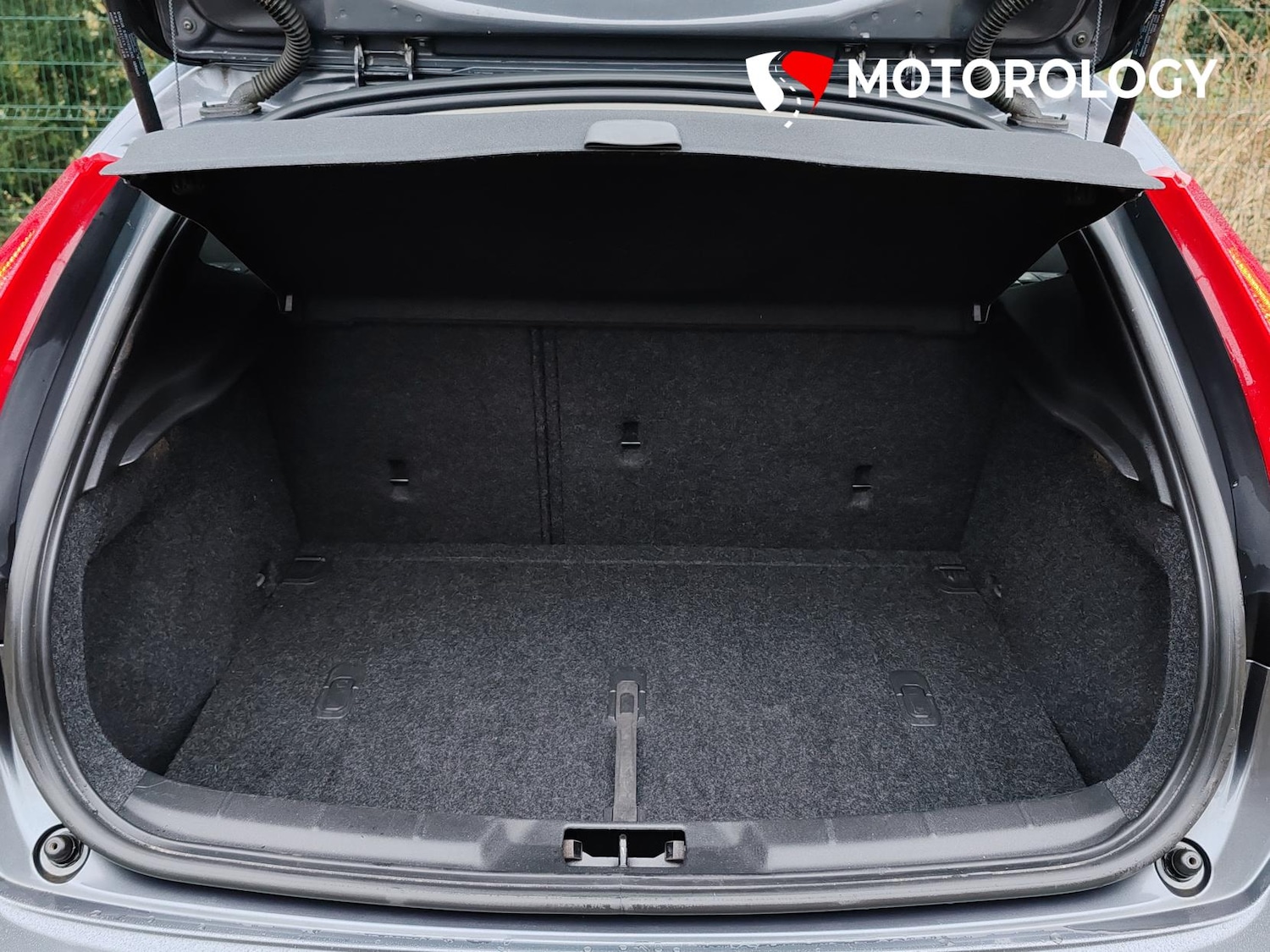 Used Volvo V40 2014 for sale - 77797870: Photo 20