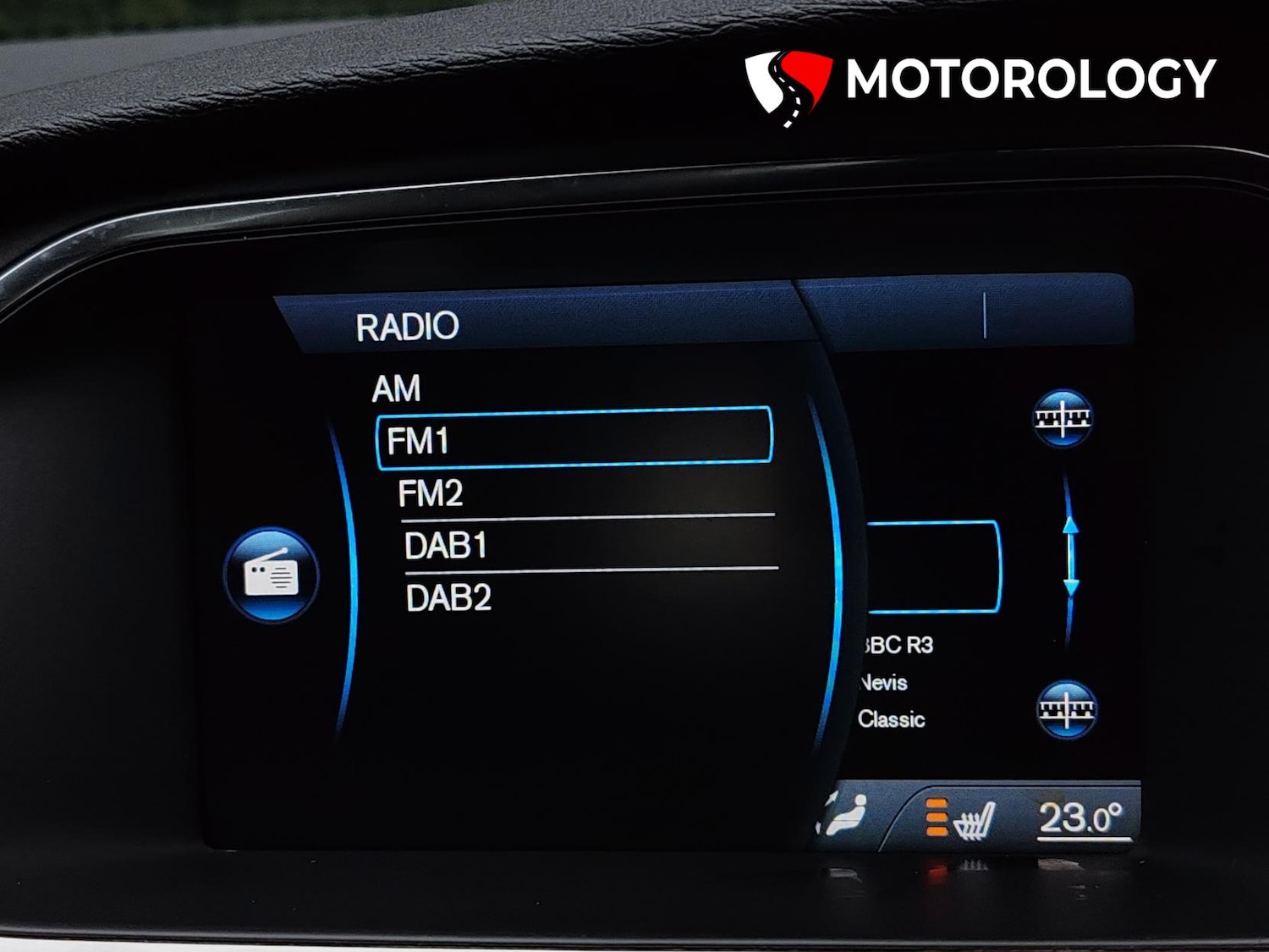 Used Volvo V40 2014 for sale - 77797870: Photo 27