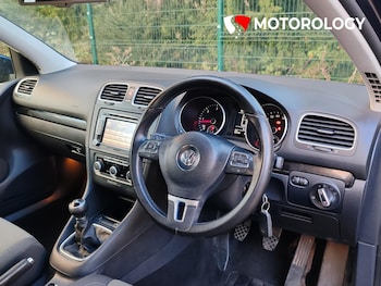 Used Volkswagen Golf 2011 for sale - 77087791: Photo