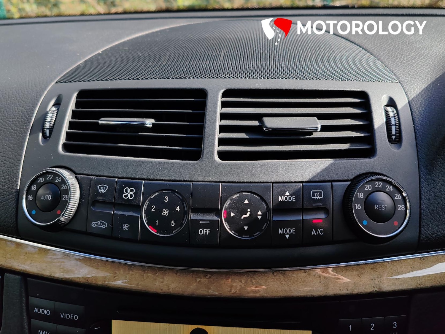 Used Mercedes-Benz E Class 2006 for sale - 78061616: Photo 32