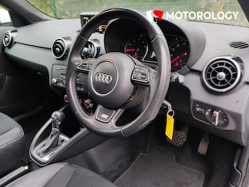 Used Audi A1 2014 for sale - 77233728: Photo