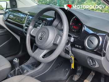 Used Volkswagen up! 2014 for sale - 74902946: Photo