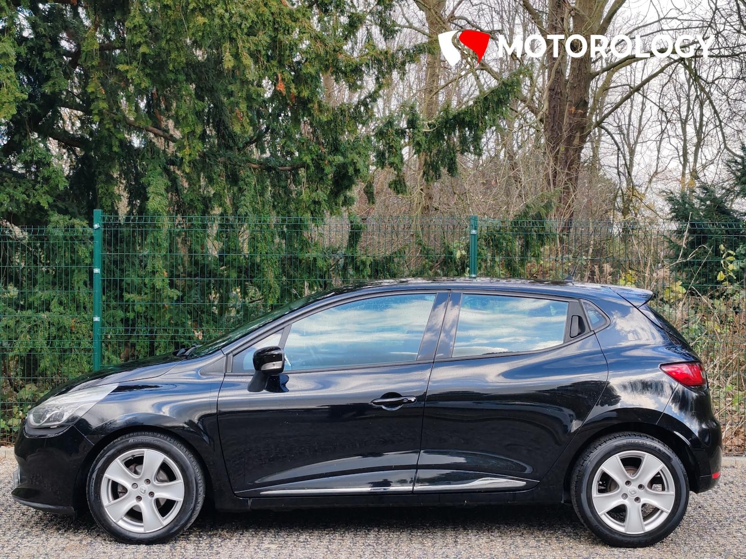 Used Renault Clio 2015 for sale - 76734998: Photo 10