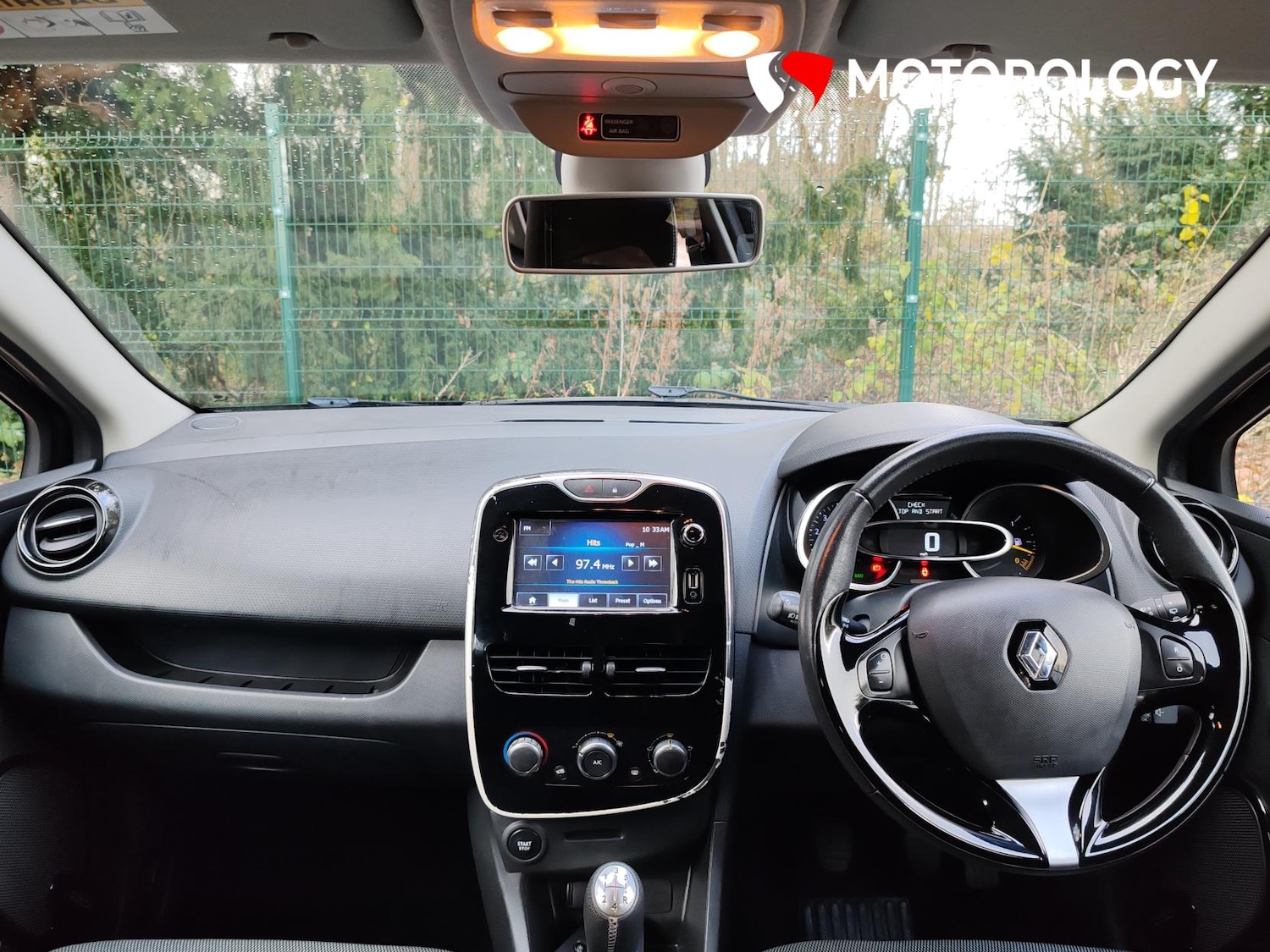 Used Renault Clio 2015 for sale - 76734998: Photo 11