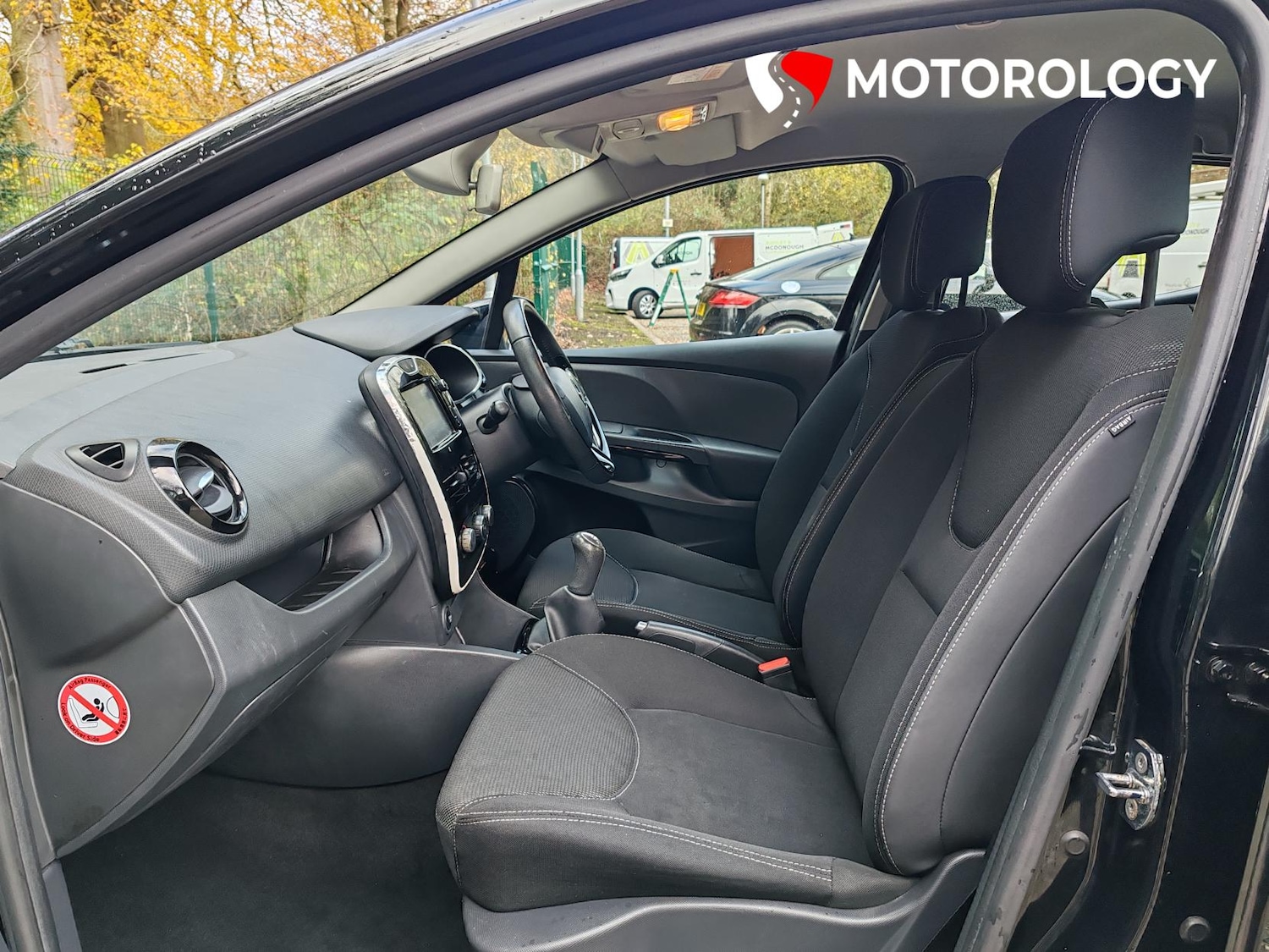 Used Renault Clio 2015 for sale - 76734998: Photo 18