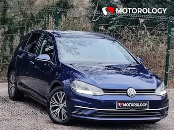 Used Volkswagen Golf 2017 for sale - 77020010: Photo
