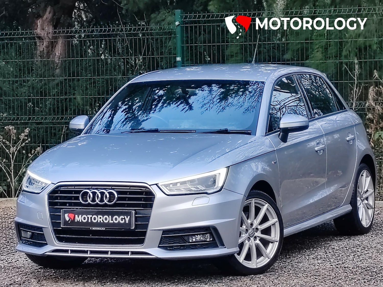 Used Audi A1 2017 for sale - 77005957: Photo 2