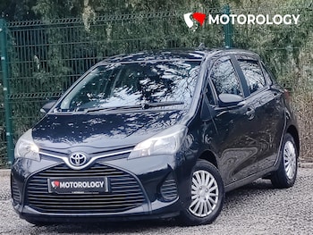 Used Toyota Yaris 2015 for sale - 77778714: Photo
