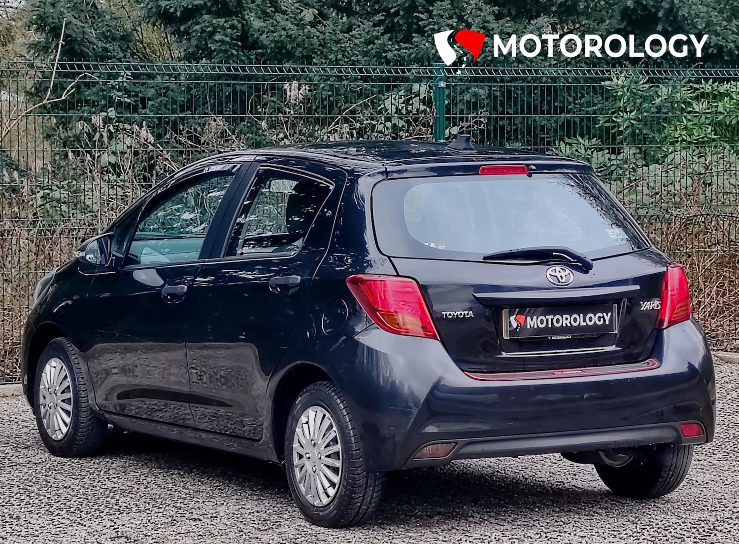 Used Toyota Yaris 2015 for sale - 77778714: Photo 5