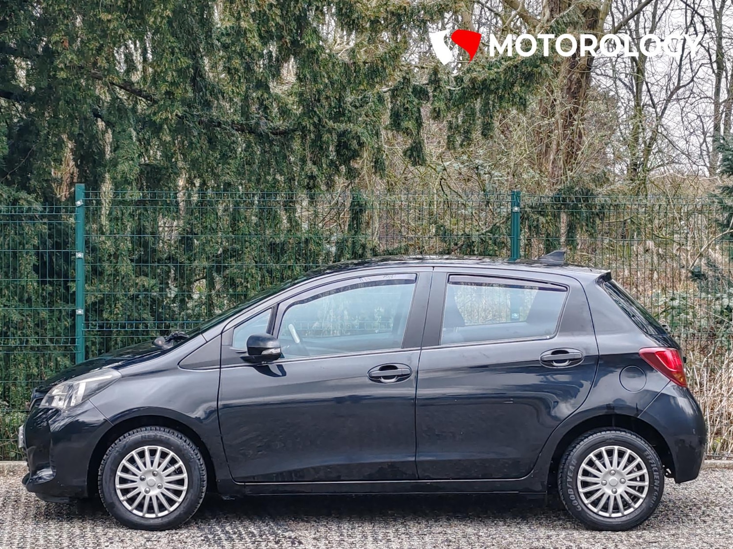 Used Toyota Yaris 2015 for sale - 77778714: Photo 9