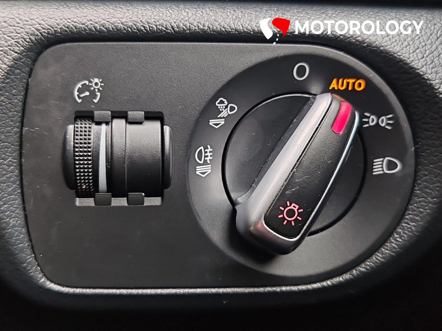 Used Audi Q3 2015 for sale - 76367262: Photo 40