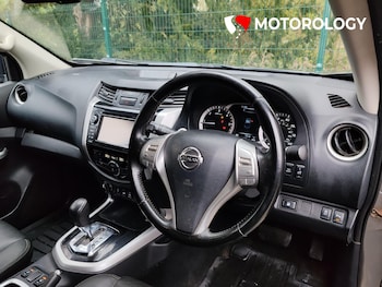 Used Nissan Navara 2018 for sale - 77981215: Photo
