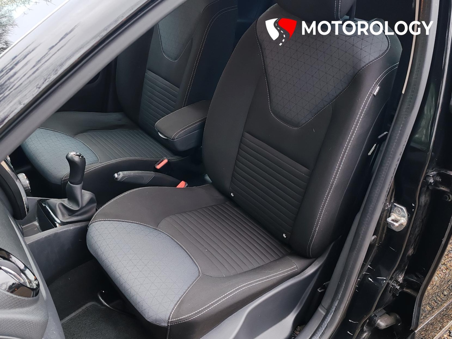 Used Renault Clio 2014 for sale - 76979763: Photo 17