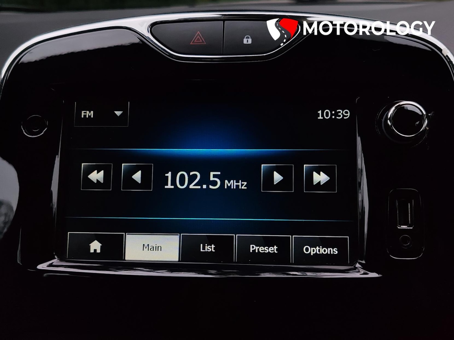 Used Renault Clio 2014 for sale - 76979763: Photo 29