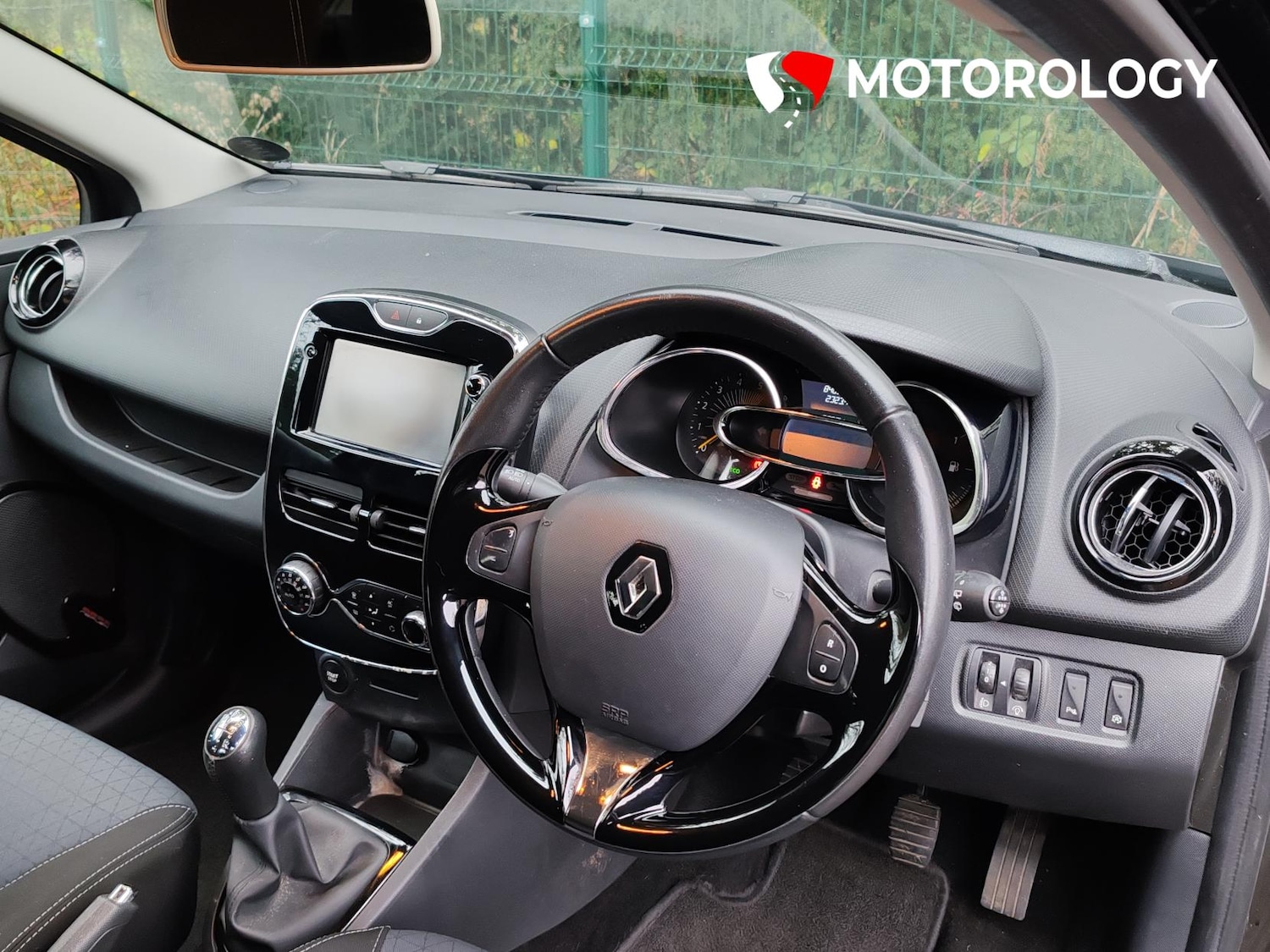 Used Renault Clio 2014 for sale - 76979763: Photo 3