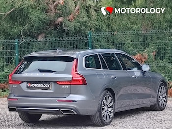 Used Volvo V60 2019 for sale - 79240287: Photo