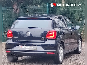 Used Volkswagen Polo 2017 for sale - 76957318: Photo