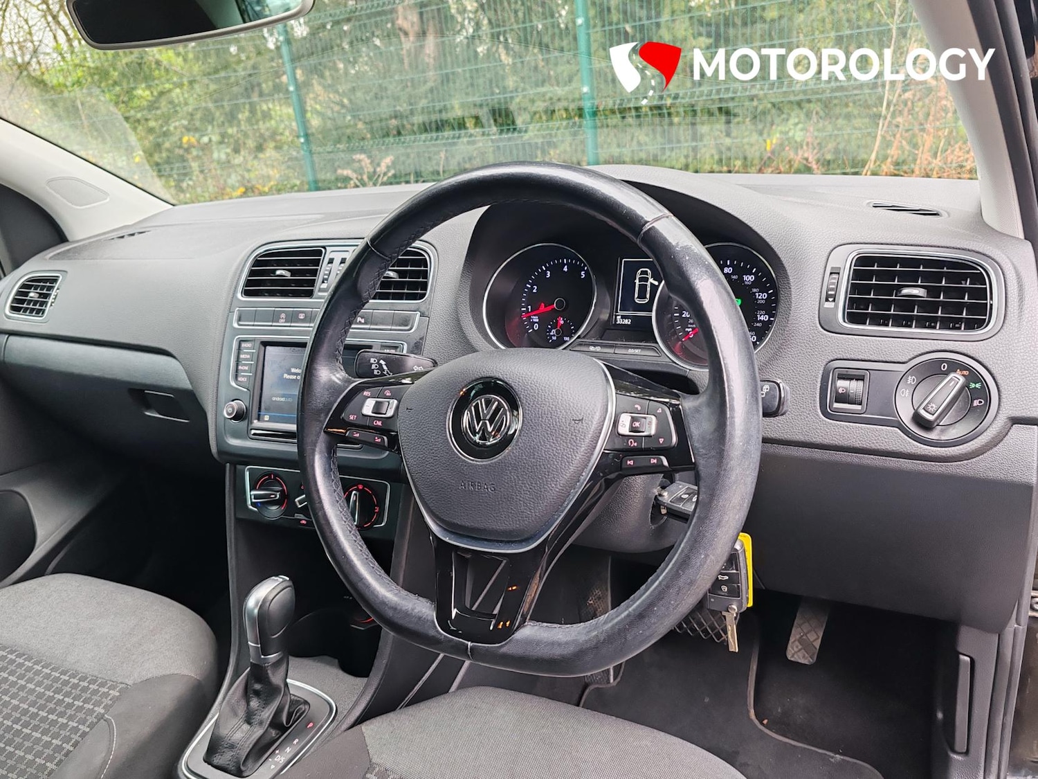 Used Volkswagen Polo 2017 for sale - 76957318: Photo 8