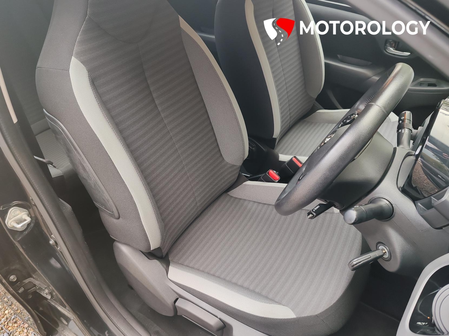 Used Toyota AYGO 2018 for sale - 76355897: Photo 14