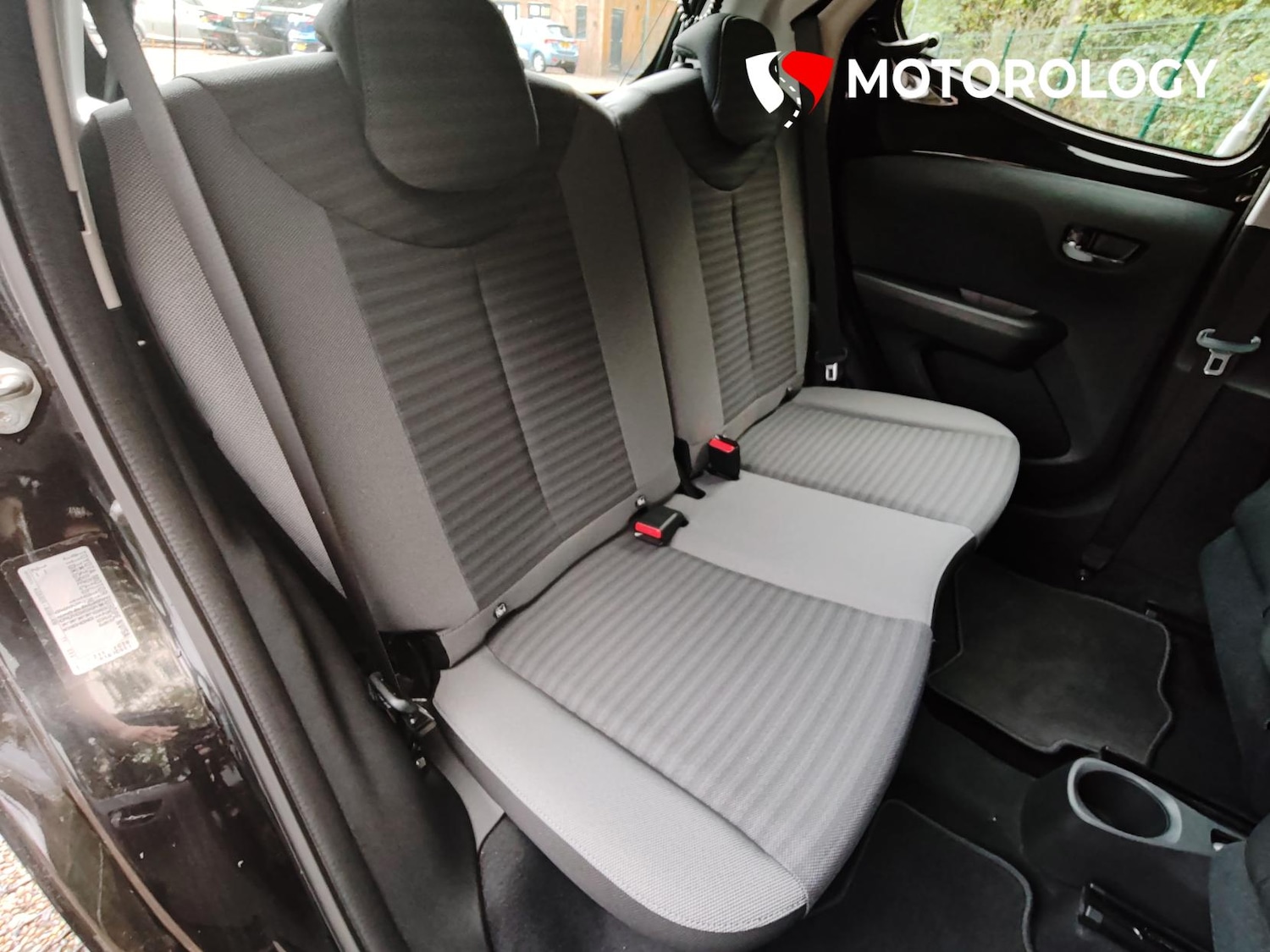 Used Toyota AYGO 2018 for sale - 76355897: Photo 17