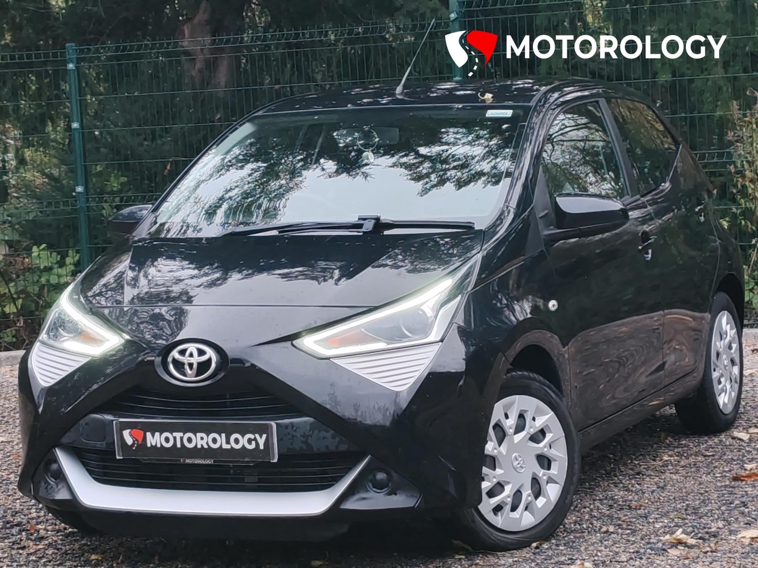 Used Toyota AYGO 2018 for sale - 76355897: Photo 2
