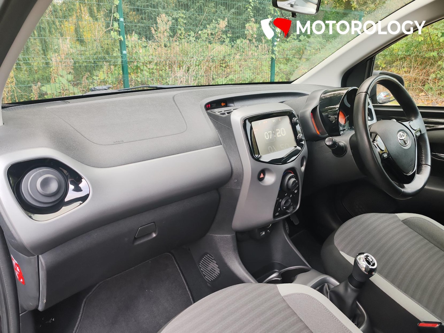 Used Toyota AYGO 2018 for sale - 76355897: Photo 8