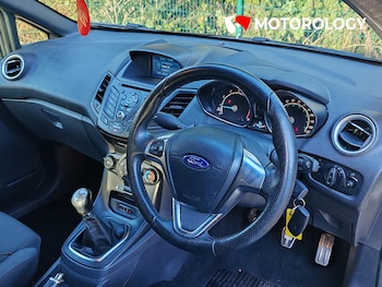 Used Ford Fiesta 2017 for sale - 77071251: Photo