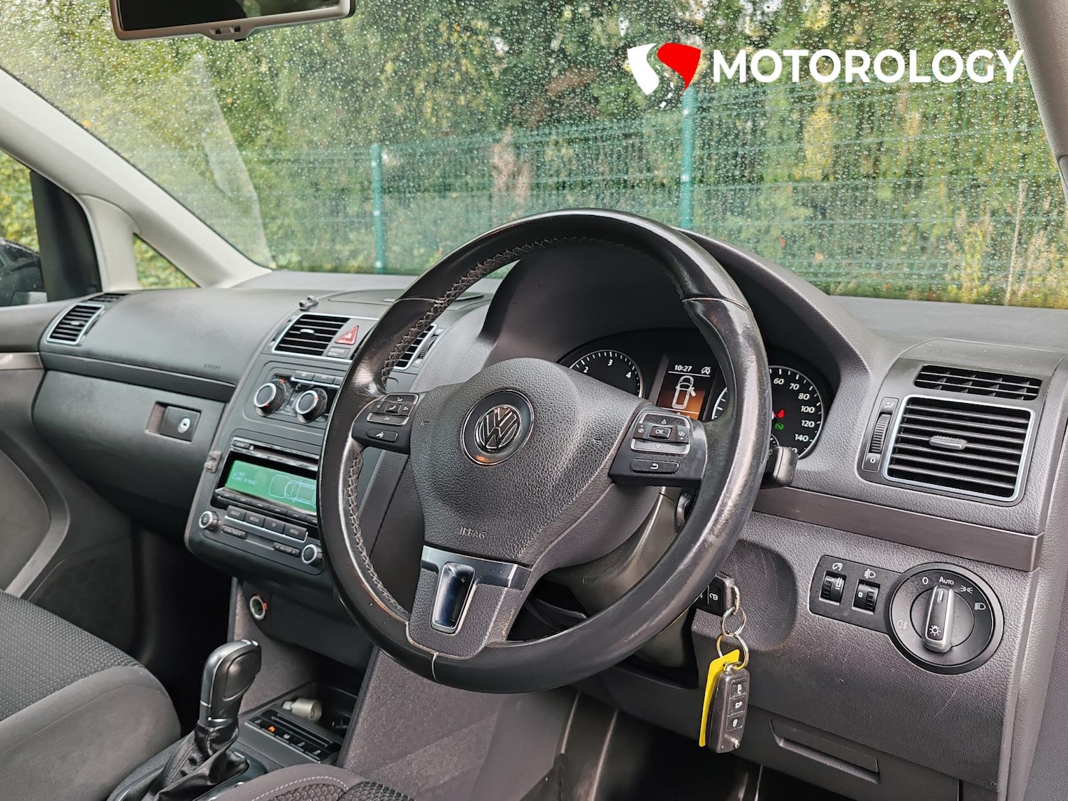 Used Volkswagen Touran 2015 for sale - 76340767: Photo 3