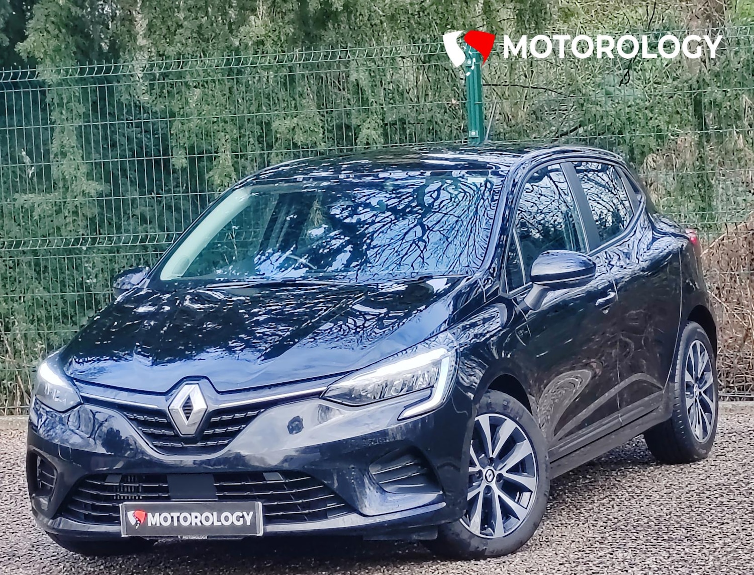 Used Renault Clio 2023 for sale - 77350089: Photo 2