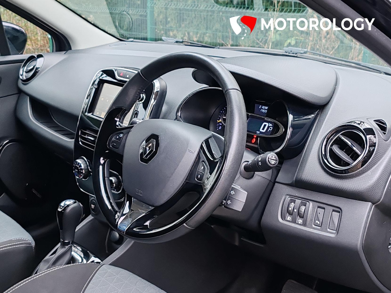 Used Renault Clio 2014 for sale - 77420625: Photo 3