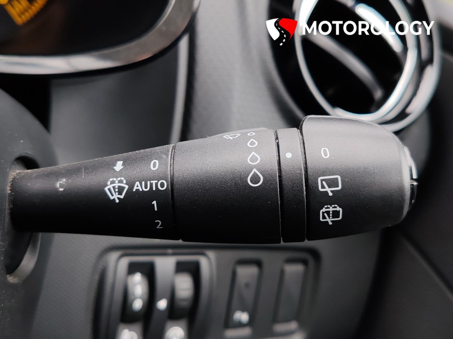 Used Renault Clio 2014 for sale - 77420625: Photo 31