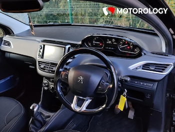 Used Peugeot 208 2016 for sale - 77746249: Photo