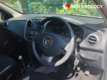 Used Dacia Sandero Stepway 2015 for sale - 75556221: Photo