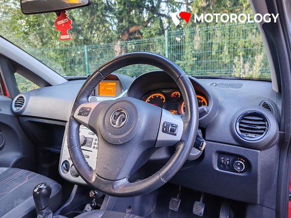 Used Vauxhall Corsa 2012 for sale - 76184592: Photo 3