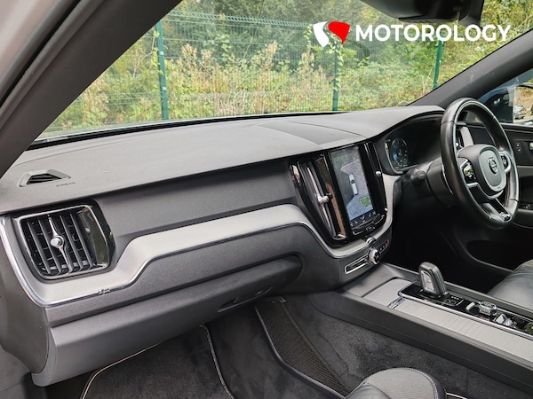 Used Volvo XC60 2020 for sale - 76184590: Photo 8
