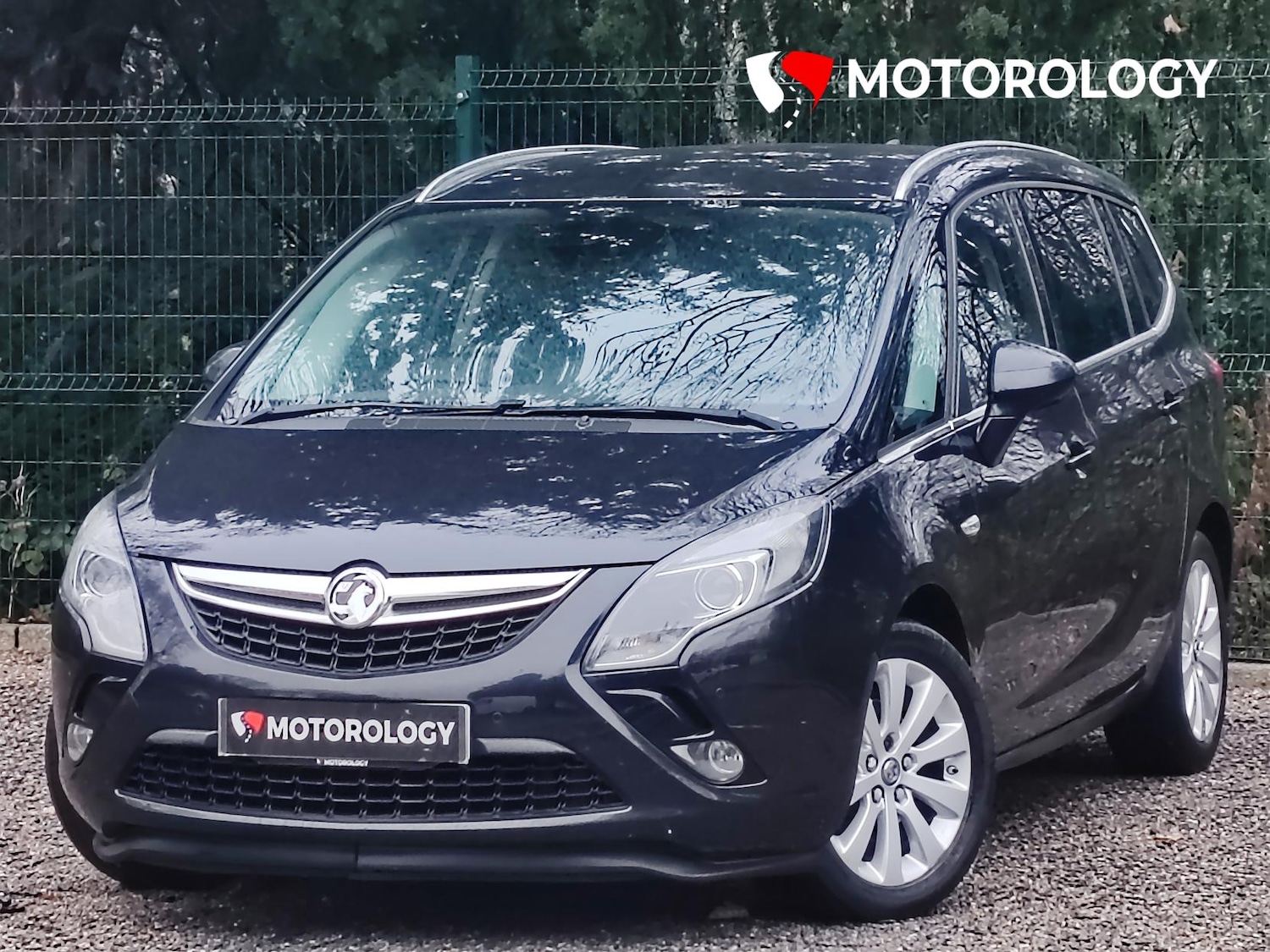 Used Vauxhall Zafira Tourer 2015 for sale - 76662895: Photo 2