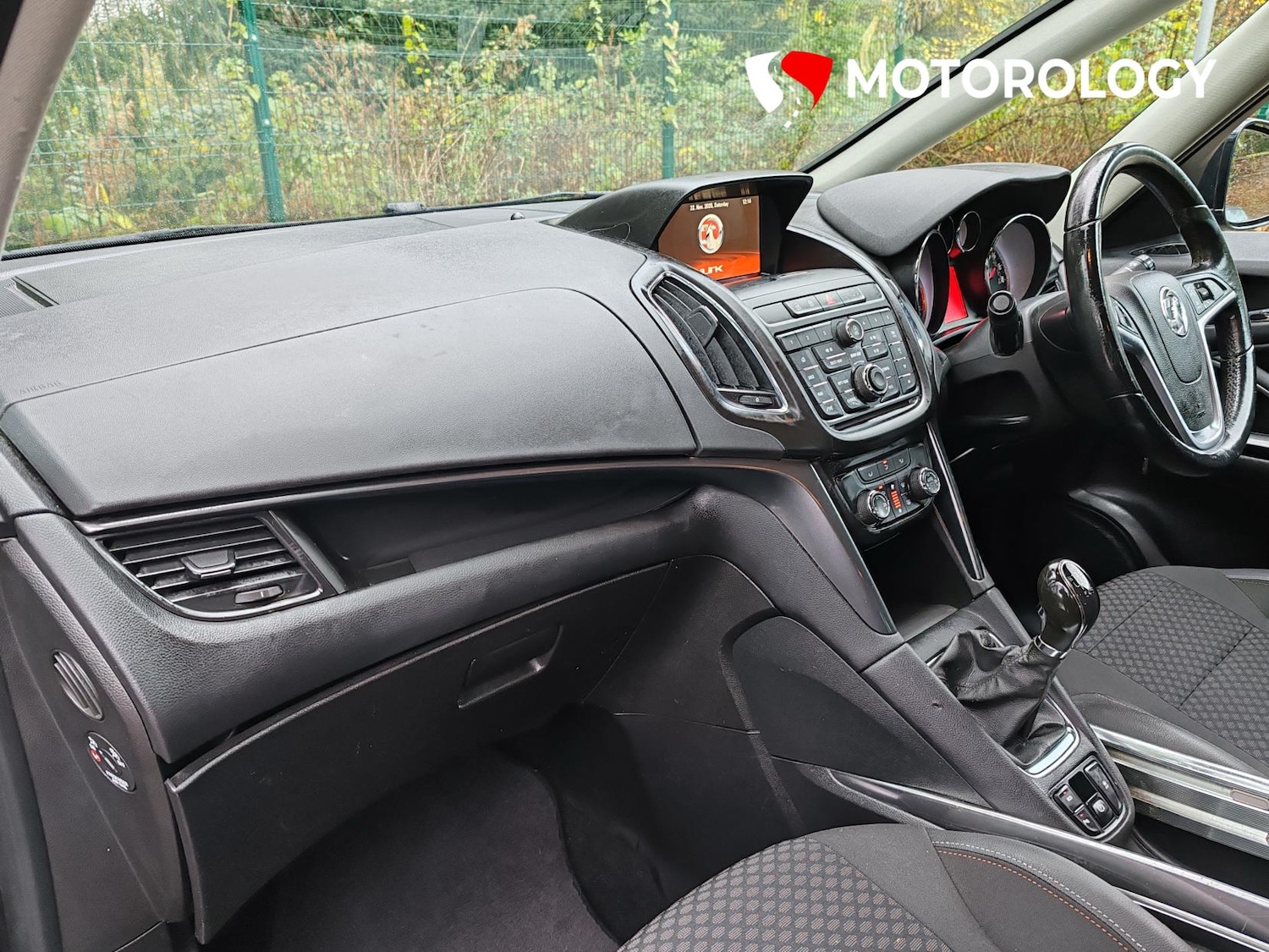 Used Vauxhall Zafira Tourer 2015 for sale - 76662895: Photo 8