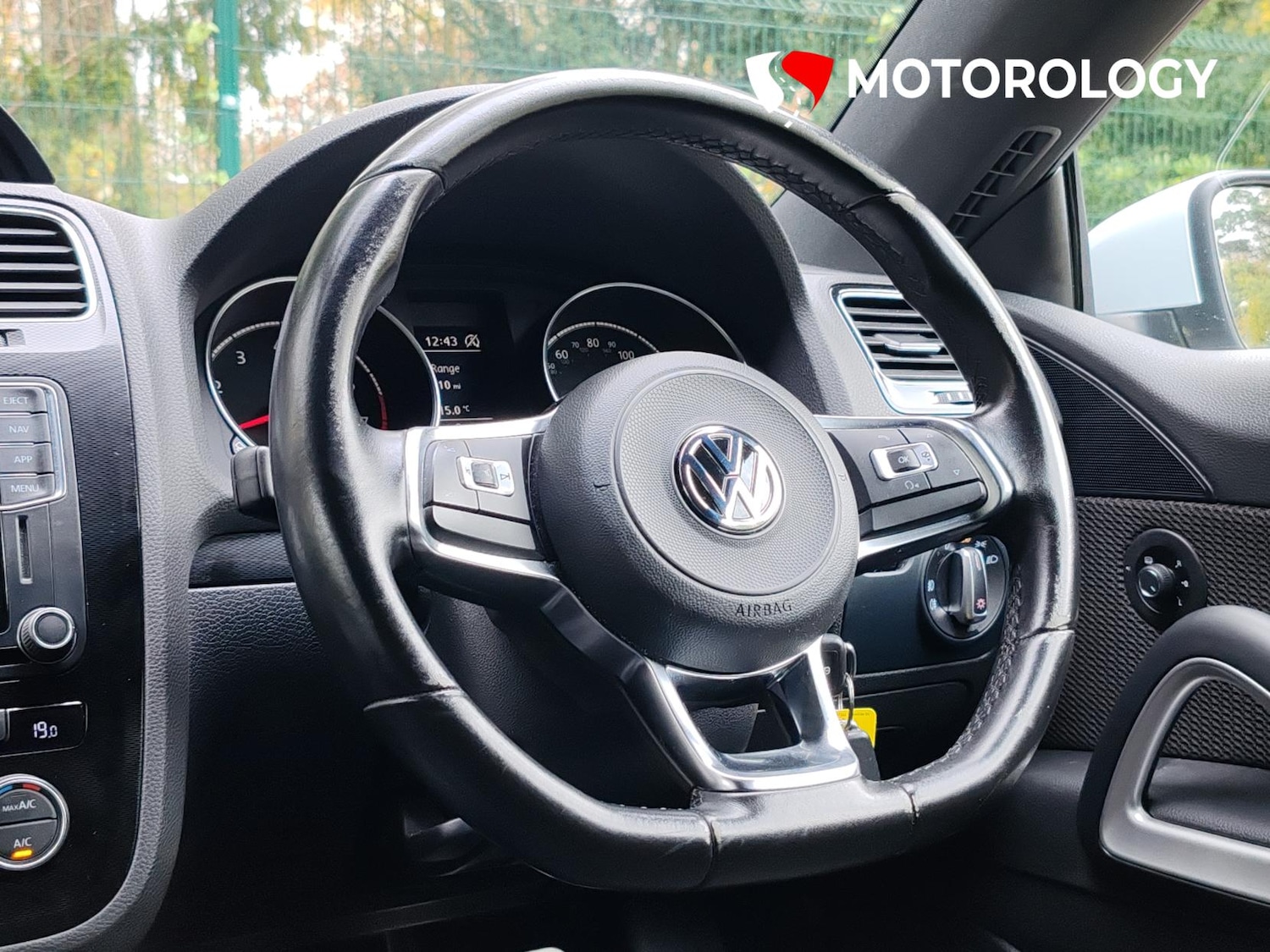 Used Volkswagen Scirocco 2017 for sale - 76480147: Photo 15