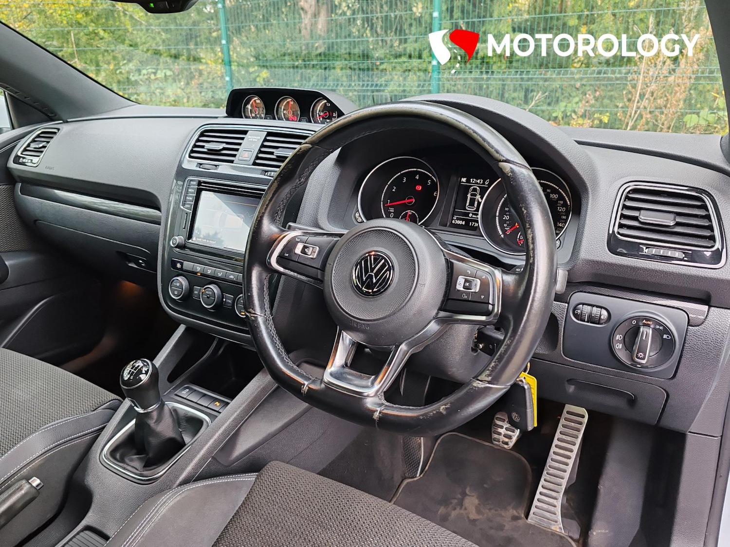 Used Volkswagen Scirocco 2017 for sale - 76480147: Photo 3