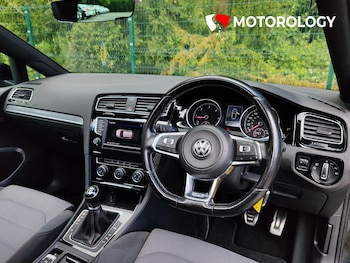 Used Volkswagen Golf 2017 for sale - 78736645: Photo