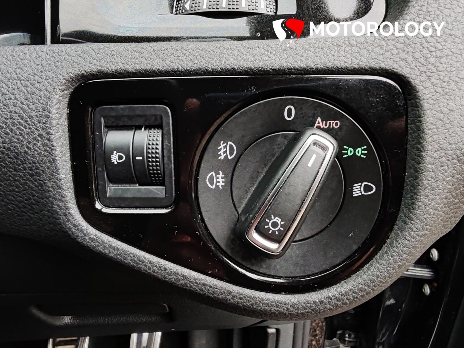 Used Volkswagen Golf 2015 for sale - 76017018: Photo 38